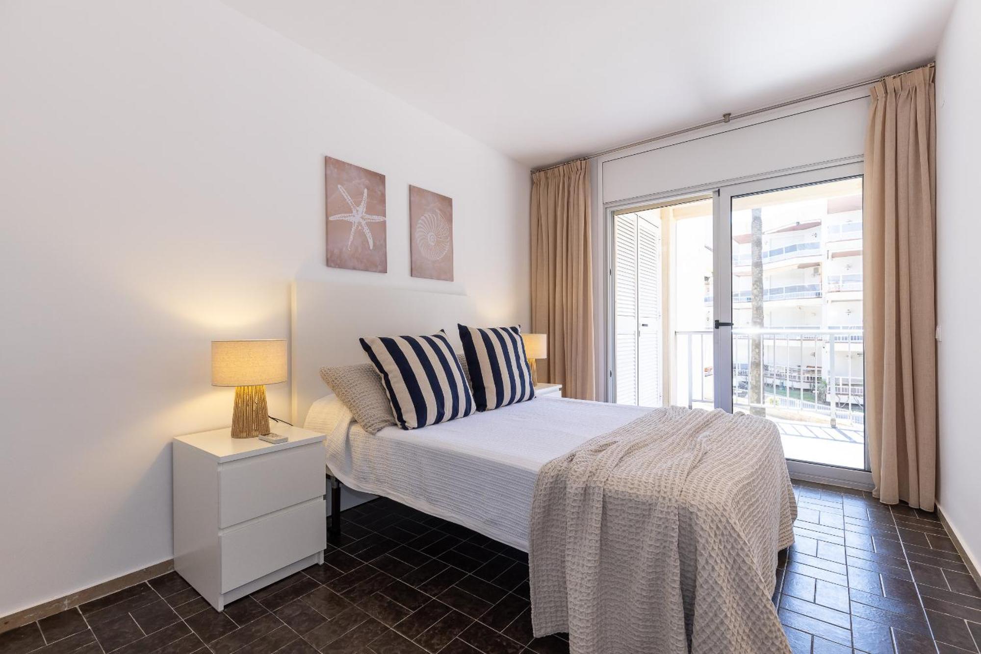 Uhc Dms Family Apartments Cambrils Zimmer foto